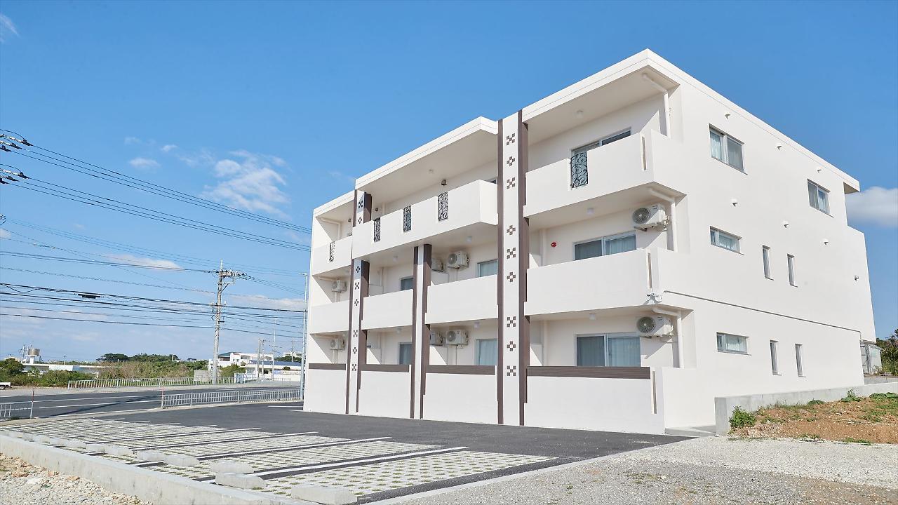 Condominium・Yuyuki Yomitan Exterior foto