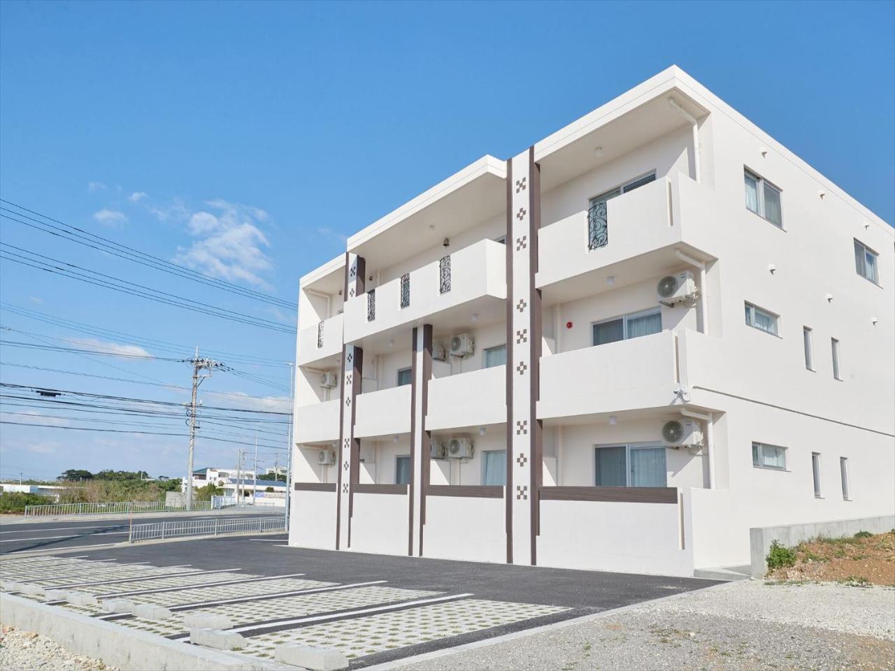 Condominium・Yuyuki Yomitan Exterior foto